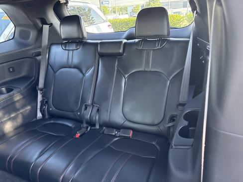 Used 2025 Honda Pilot Black Edition image 35