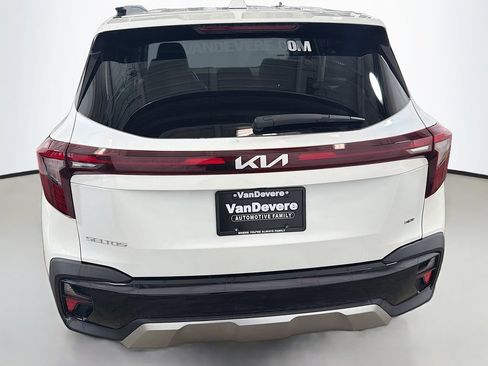 Used 2024 Kia Seltos S AWD/4WD image 8