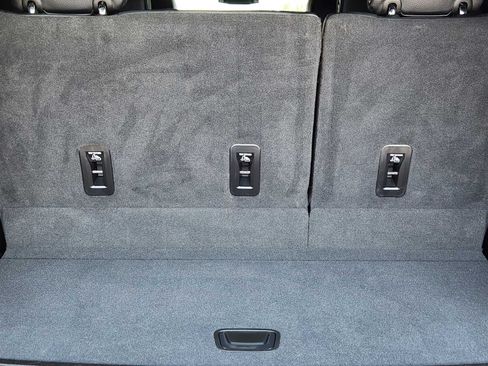 Used 2022 GMC Yukon Denali AWD/4WD image 15