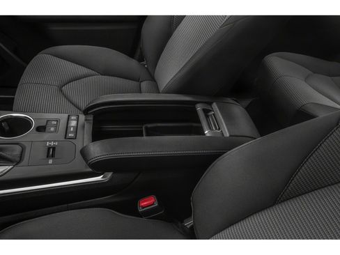 Used 2022 Toyota Highlander L AWD/4WD image 12