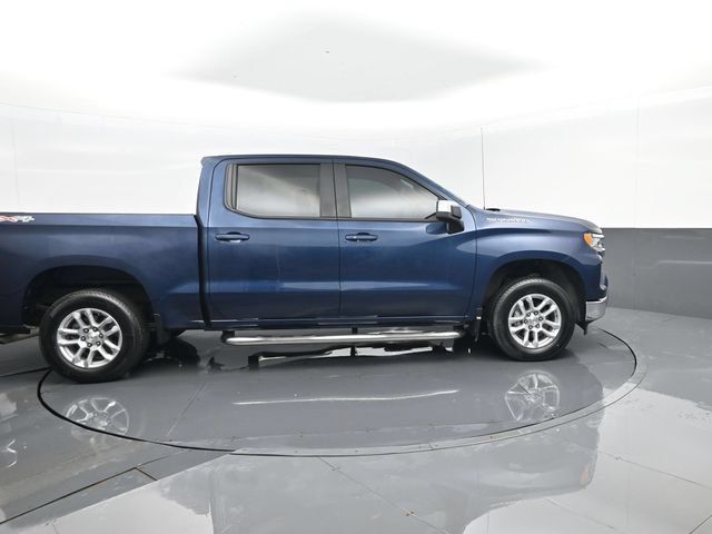 Used 2023 Chevrolet Silverado 1500 LT AWD/4WD image 4