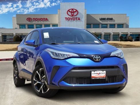 Used 2022 Toyota C-HR XLE FWD image 1