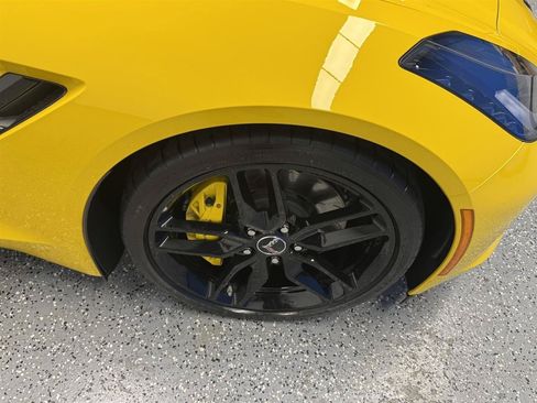 Used 2015 Chevrolet Corvette Stingray Convertible w/ 2LT Preferred Equipment Group RWD image 29