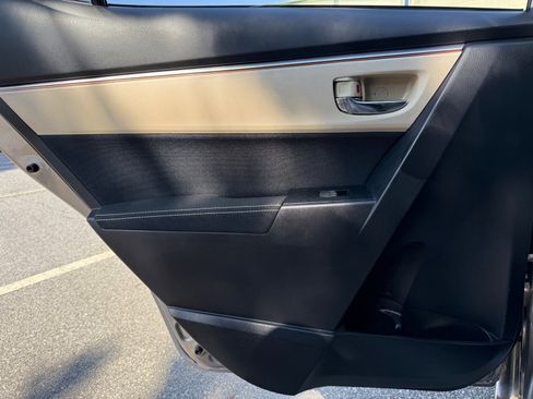 Used 2016 Toyota Corolla LE image 43