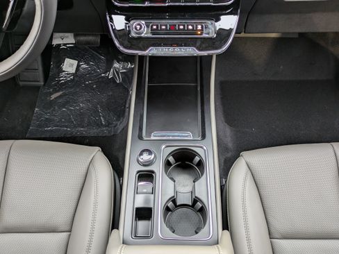 New 2026 Lincoln Corsair Grand Touring AWD/4WD image 18