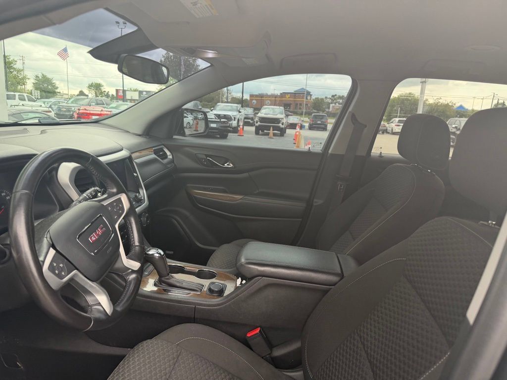 Used 2019 GMC Acadia SLE w/ Driver Alert Package I FWD image 5