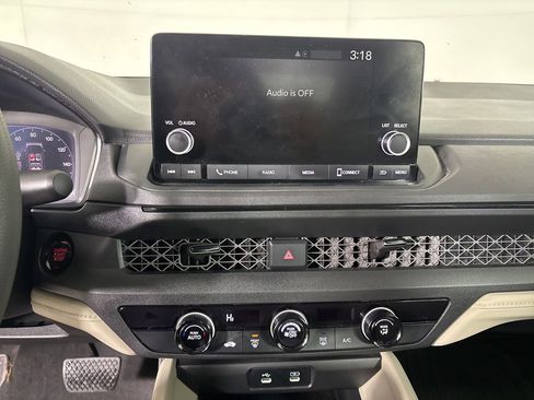 Used 2025 Honda Accord LX image 14