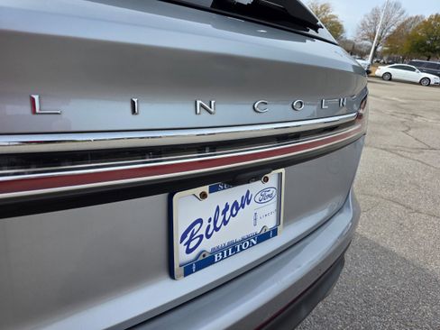 Used 2021 Lincoln Nautilus Reserve image 15