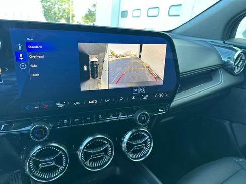 Used 2024 Chevrolet Blazer EV LT AWD/4WD image 18