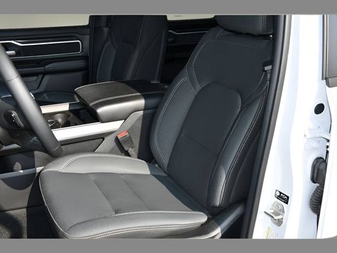 Used 2023 RAM 1500 Big Horn AWD/4WD image 15