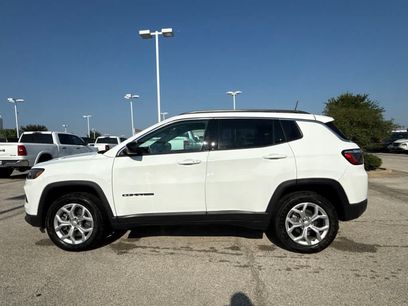Used 2024 Jeep Compass Latitude