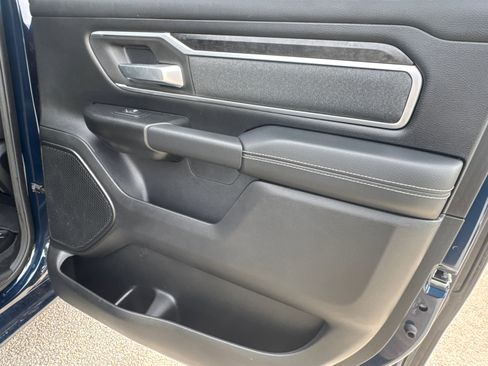 Used 2022 RAM 1500 Big Horn AWD/4WD image 17