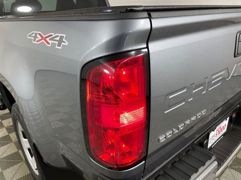Used 2021 Chevrolet Colorado W/T w/ WT Convenience Package AWD/4WD image 17