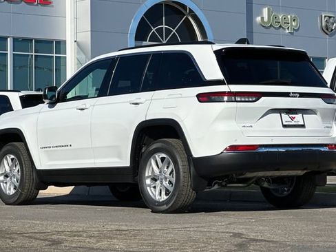 New 2025 Jeep Grand Cherokee Laredo X image 10