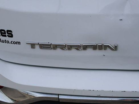 Used 2020 GMC Terrain SLT image 19