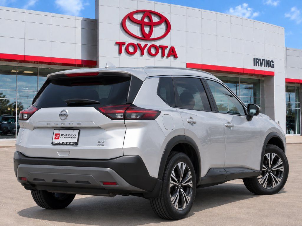 Used 2023 Nissan Rogue SV AWD/4WD image 9