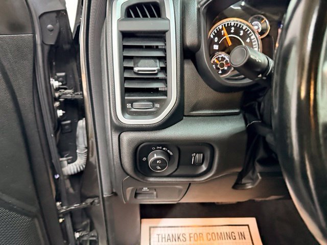 Used 2022 RAM 1500 Big Horn AWD/4WD image 18