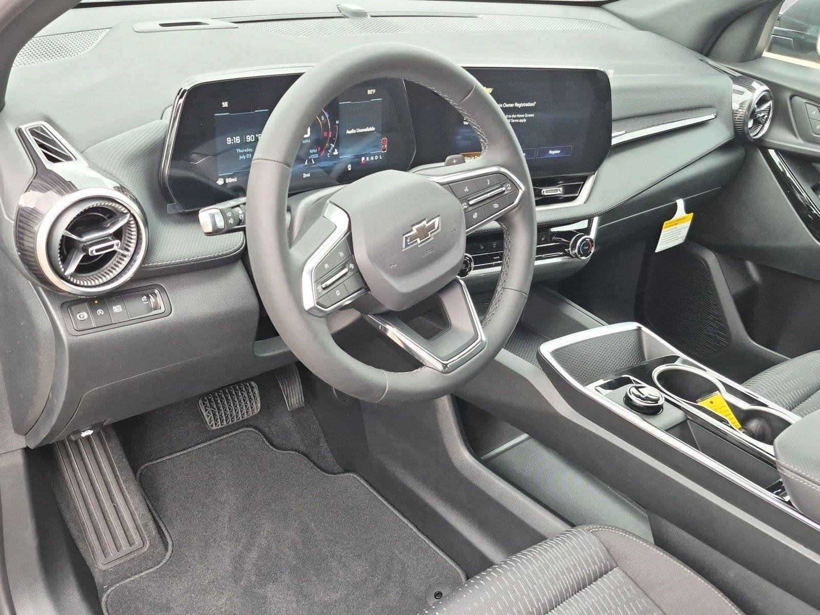 New 2027 Chevrolet Equinox LT w/ Midnight Edition FWD image 3