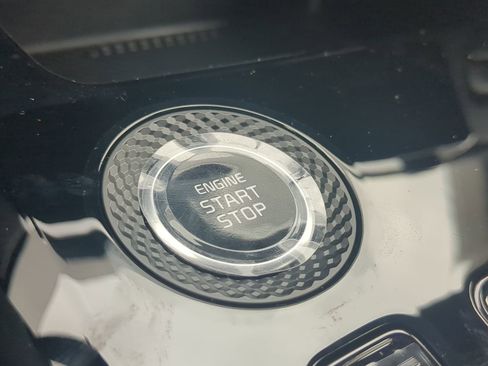 New 2025 Kia Niro EX image 25