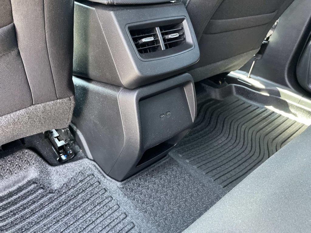 Used 2025 Chevrolet Equinox EV LT FWD image 14