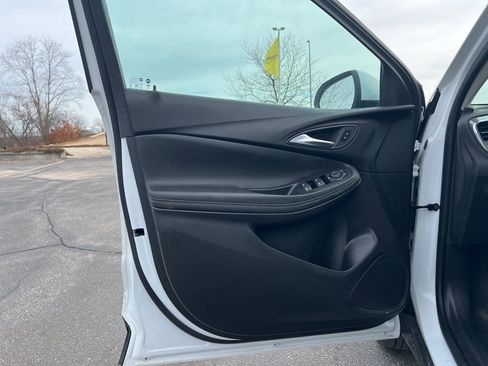 Used 2025 Buick Encore GX Preferred image 7