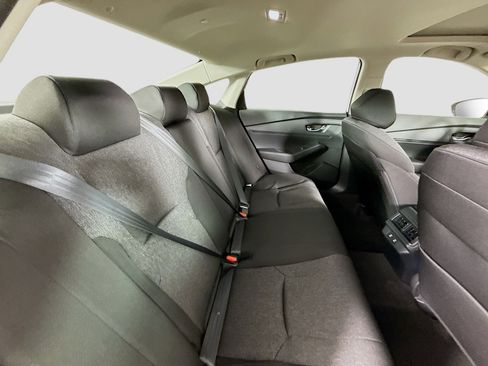Certified 2025 Honda Accord SE image 25
