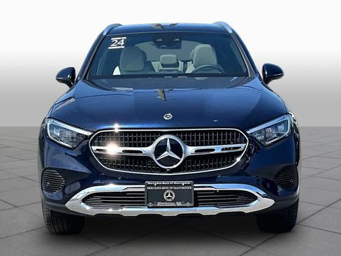 Used 2024 Mercedes-Benz GLC 300 4MATIC image 4