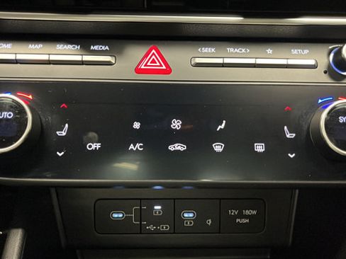 Used 2024 Hyundai Sonata SEL w/ Convenience Package FWD image 18