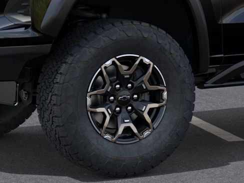 New 2026 Chevrolet Colorado ZR2 w/ Technology Package AWD/4WD image 9