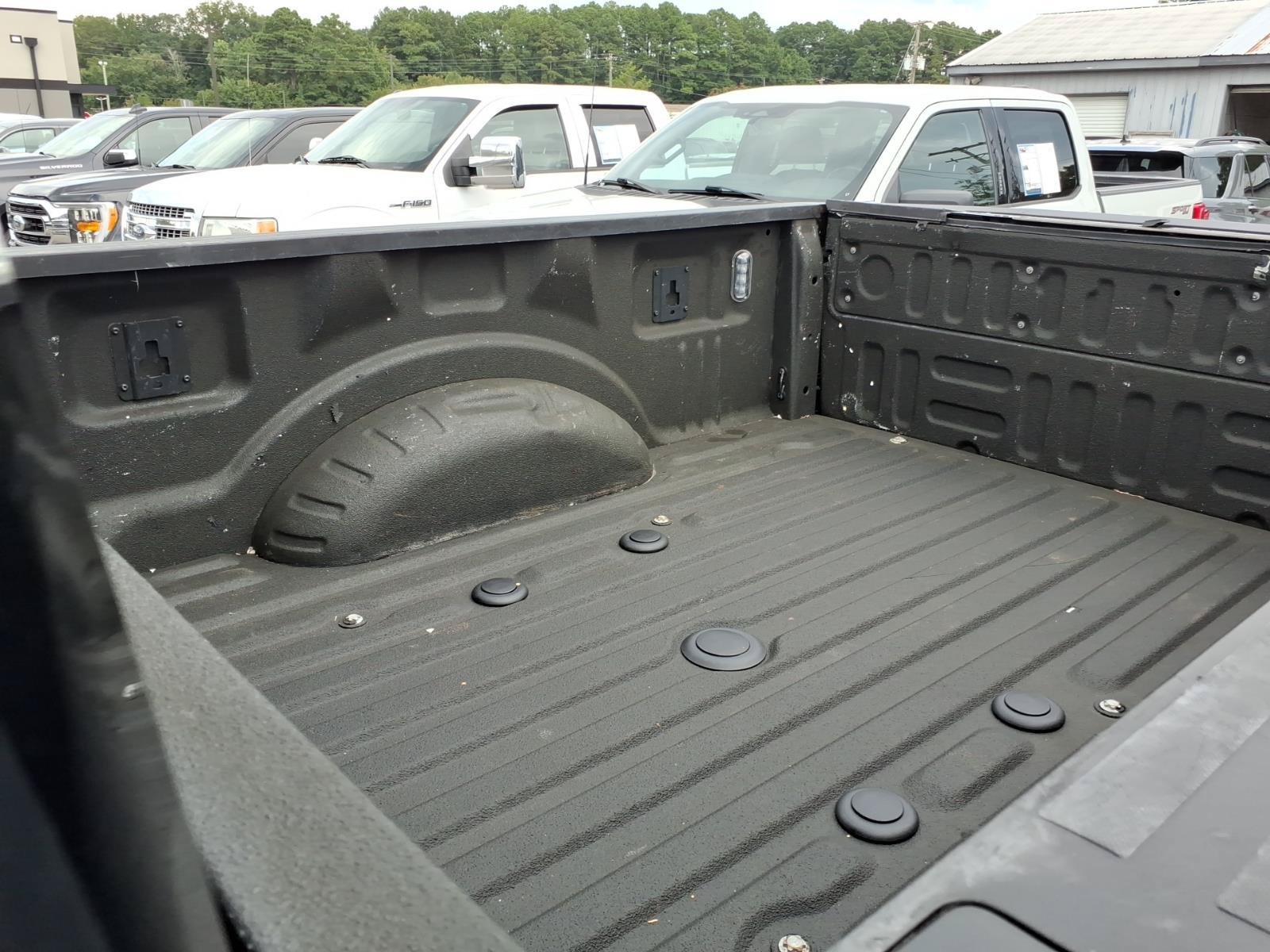Used 2022 Ford F250 Lariat w/ Lariat Ultimate Package AWD/4WD image 15