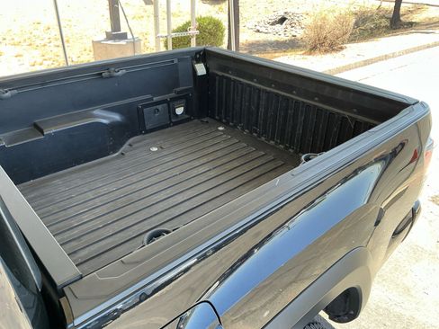 Used 2018 Toyota Tacoma TRD Pro AWD/4WD image 32