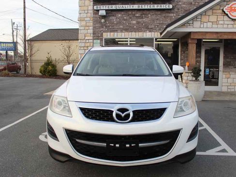 Used 2010 MAZDA CX-9 Touring w/ Moonroof & Bose Audio Pkg image 2
