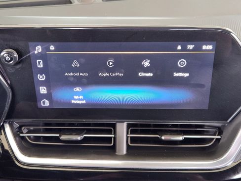 Certified 2024 Chevrolet Trax RS w/ Driver Confidence Package image 18