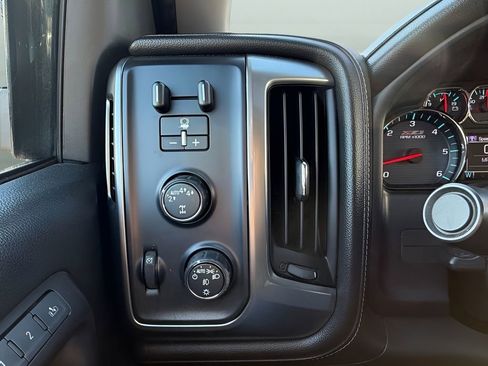 Used 2018 Chevrolet Silverado 1500 LTZ Z71 w/ LTZ Plus Package image 28