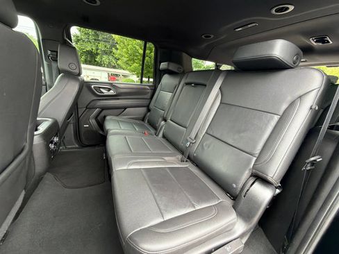 Used 2024 Chevrolet Suburban LT AWD/4WD image 25