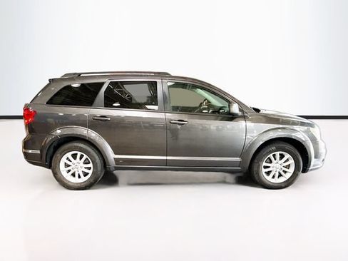 Used 2016 Dodge Journey SXT w/ Comfort/Convenience Group FWD image 5