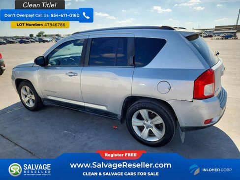 Used 2011 Jeep Compass Latitude w/ Sun/Sound Group image 3