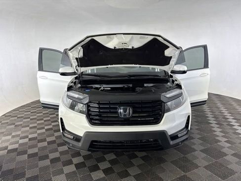 Used 2023 Honda Ridgeline Black Edition image 14