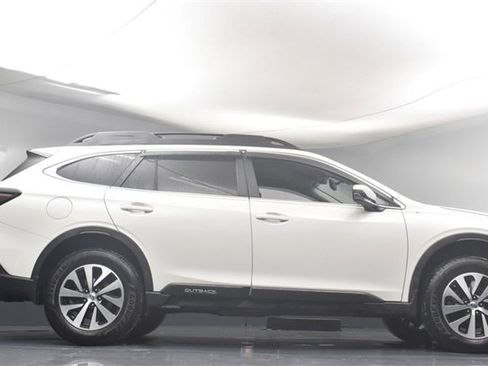 Used 2020 Subaru Outback Premium image 35