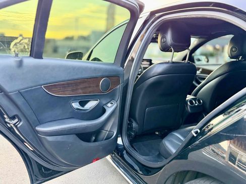 Used 2018 Mercedes-Benz C 300 Sedan image 19