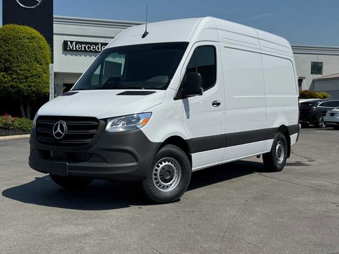 New 2025 Mercedes-Benz Sprinter 2500 image 2