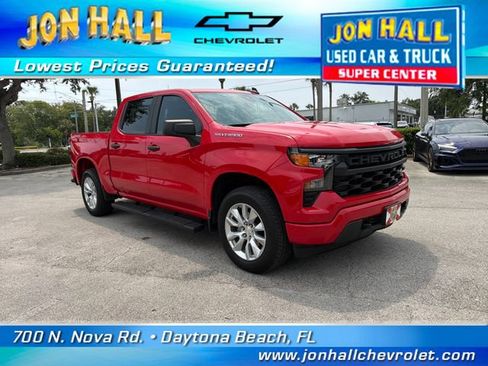 Used 2024 Chevrolet Silverado 1500 Custom AWD/4WD image 1