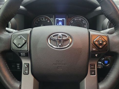 Used 2021 Toyota Tacoma TRD Off-Road image 21