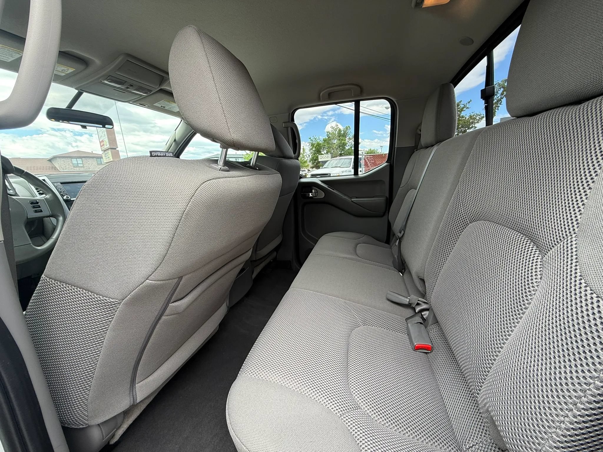 Used 2021 Nissan Frontier SV w/ SV Utility Package AWD/4WD image 11