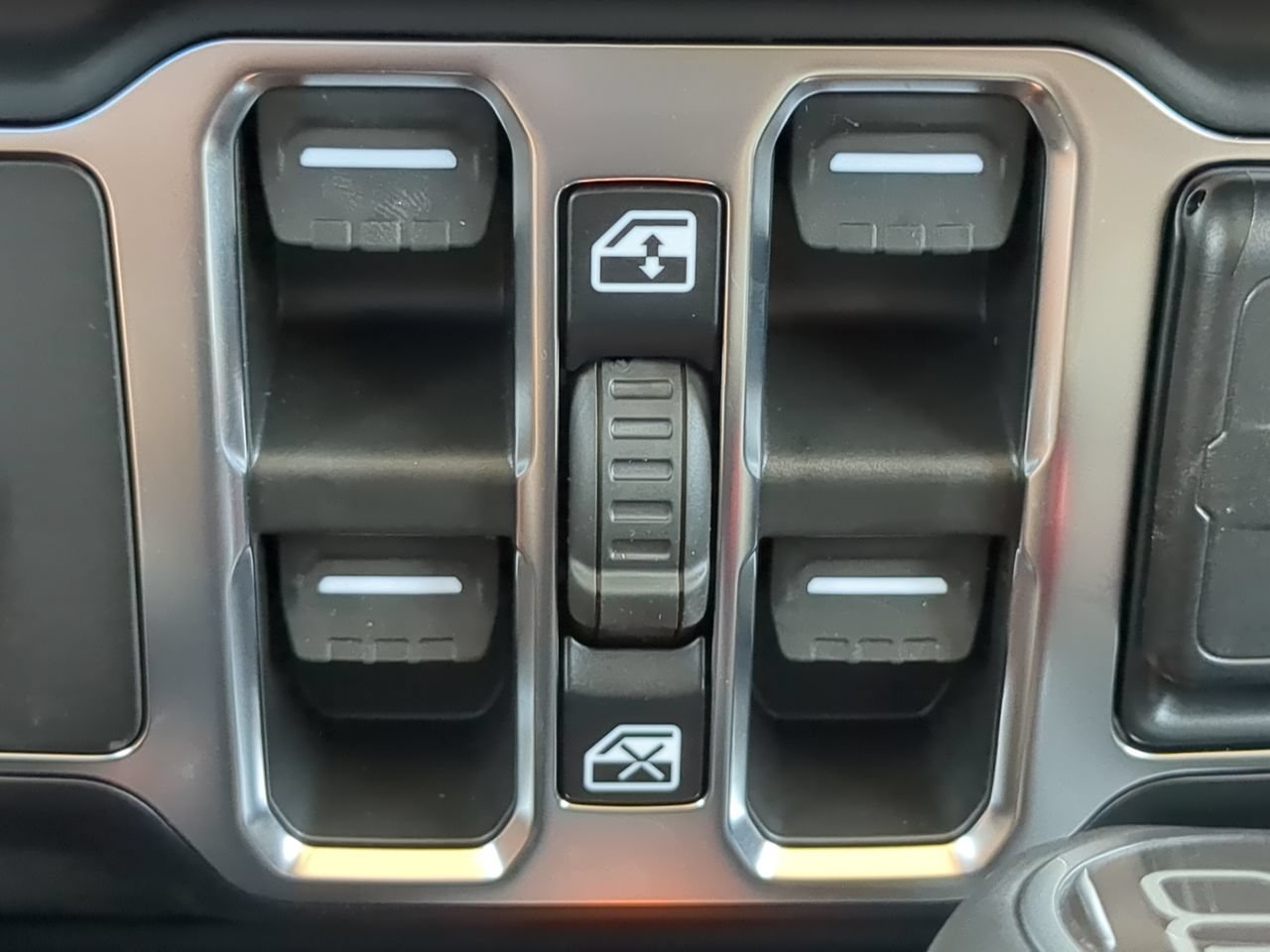 New 2026 Jeep Gladiator Sport AWD/4WD image 22