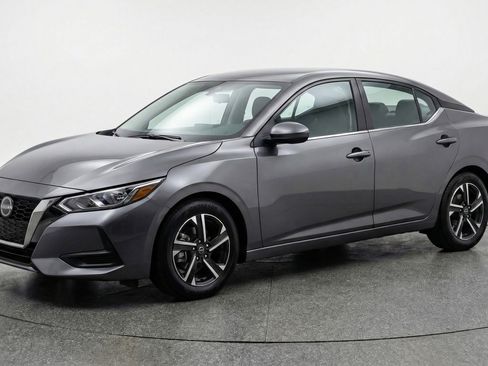 Used 2025 Nissan Sentra SV FWD image 3