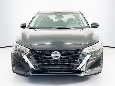 Used 2025 Nissan Sentra S FWD image 2
