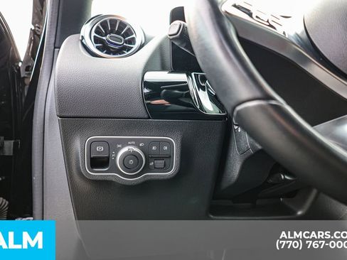 Used 2025 Mercedes-Benz GLA 250 4MATIC image 28