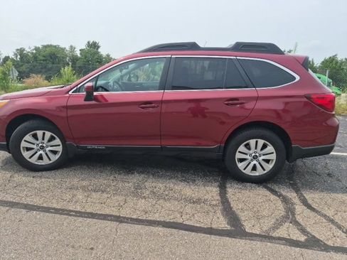 Used 2015 Subaru Outback 2.5i Premium AWD/4WD image 11