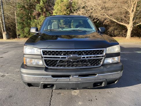 Used 2006 Chevrolet Silverado 1500 LS w/ Light Duty Power Package image 3